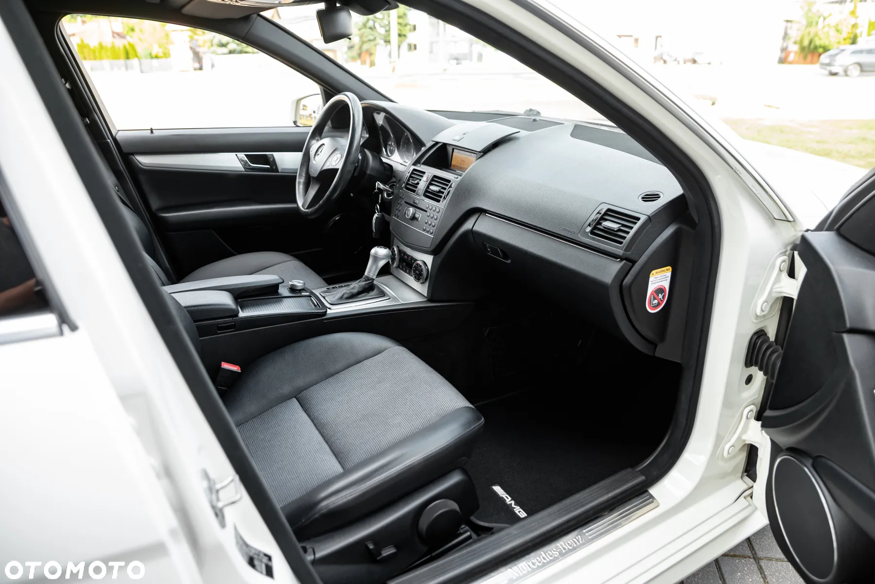 Mercedes-Benz Klasa C 180 T Kompressor Automatik Avantgarde - 16