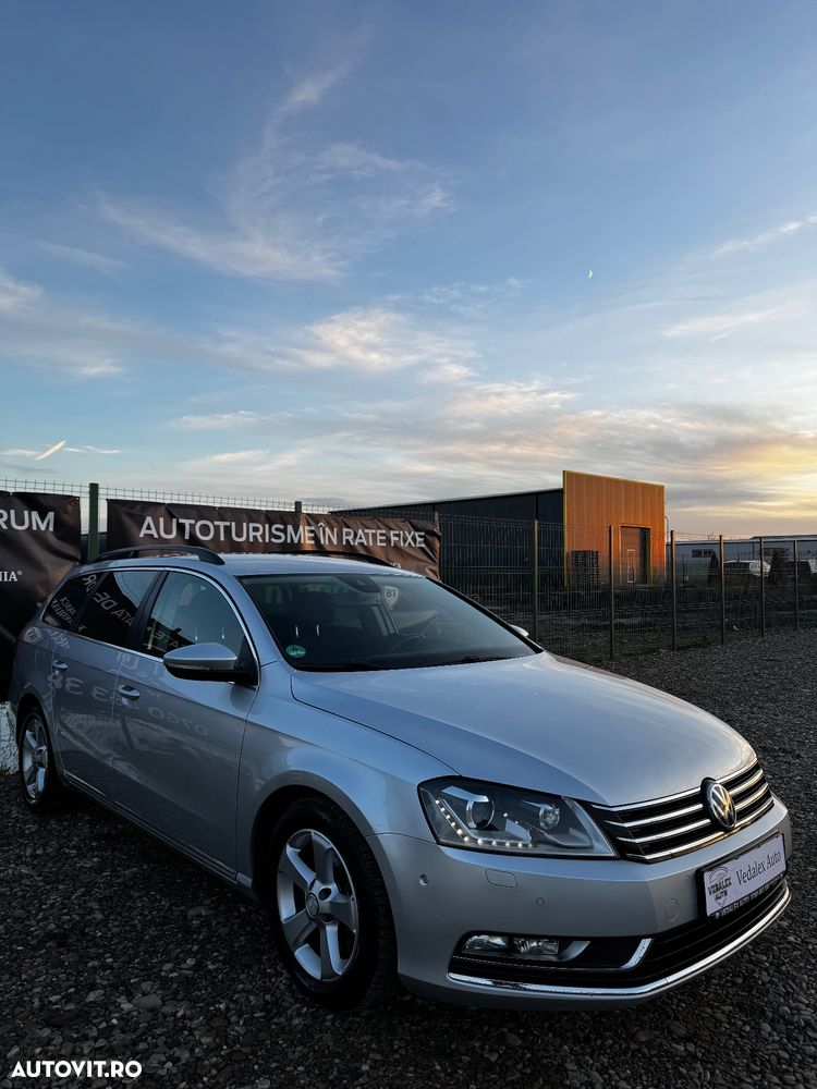 Volkswagen Passat Variant 2.0 TDI 4Motion DSG BlueMotion Tech Comfortline - 2