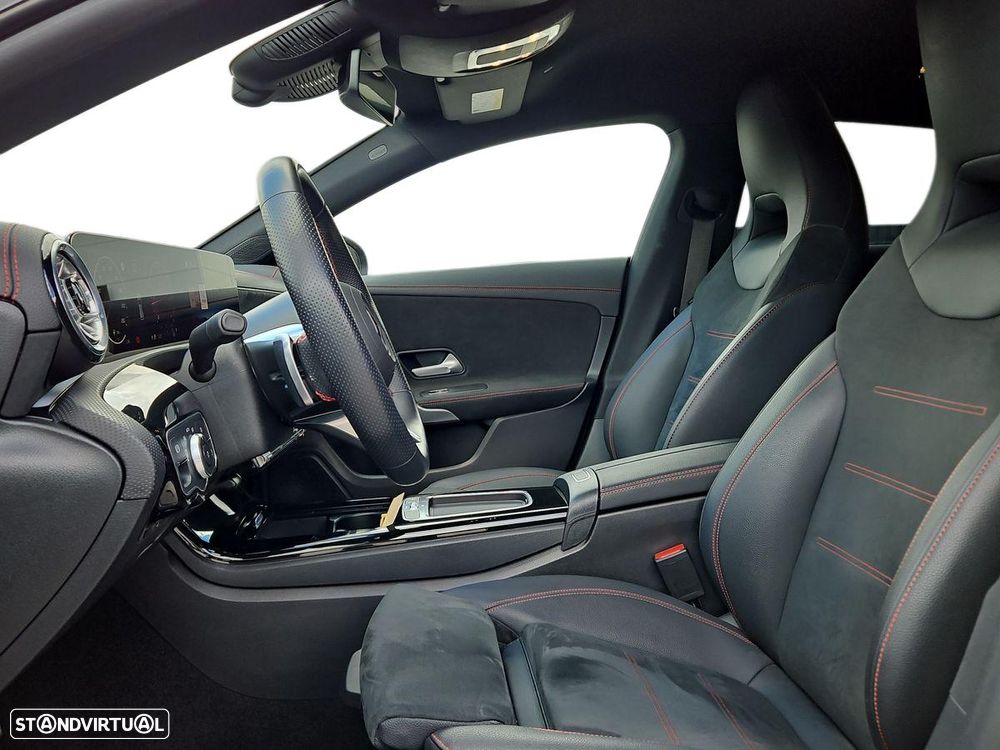Mercedes-Benz CLA 180 d Shooting Brake AMG Line Aut. - 12