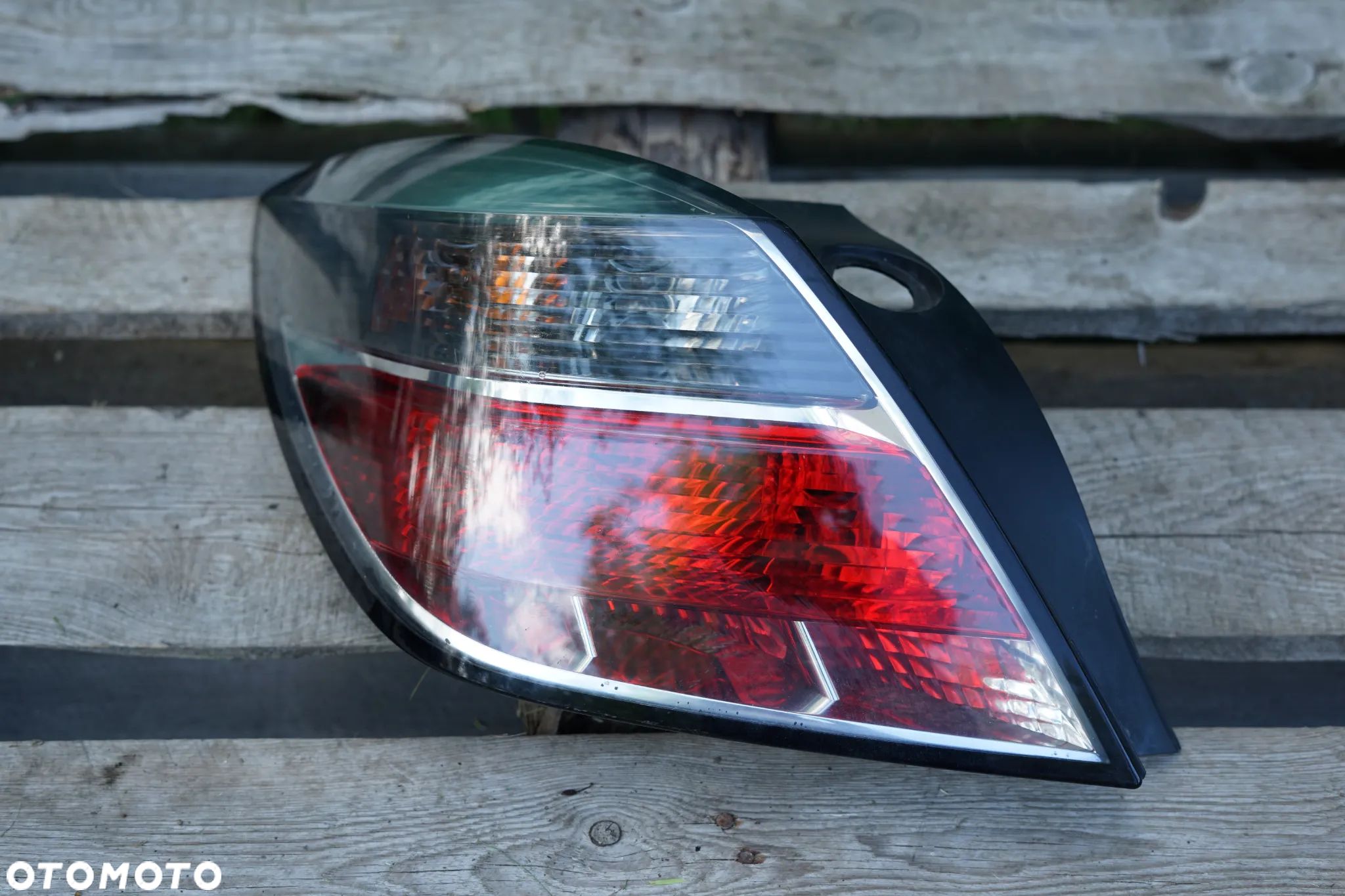 Lampa tył tylna lewa Opel Astra H III GTC 3d - 1