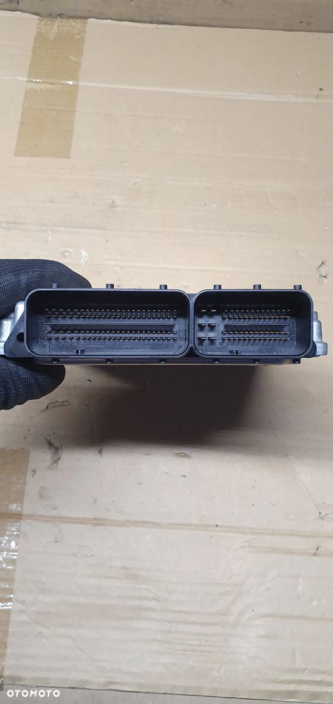 Komputer sterownik silnika BMW 3 E90 3.0D 7811151 0281015130 - 3