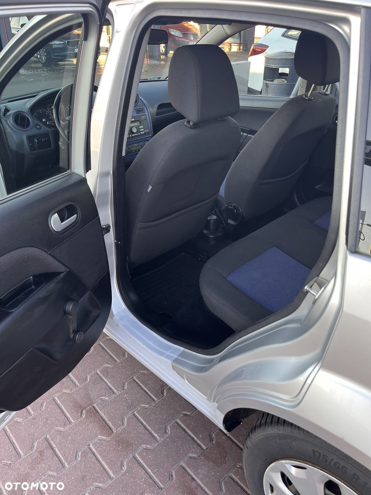 Ford Fiesta 1.4 TDCi Silver X - 10