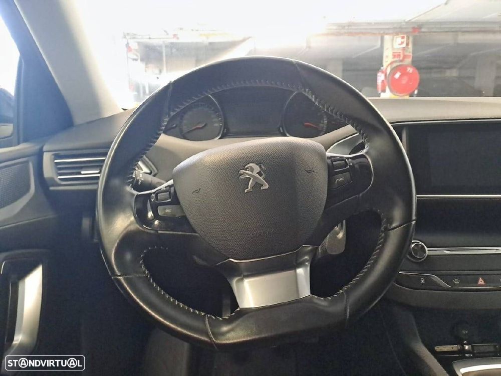 Peugeot 308 SW 1.2 PureTech Style - 12