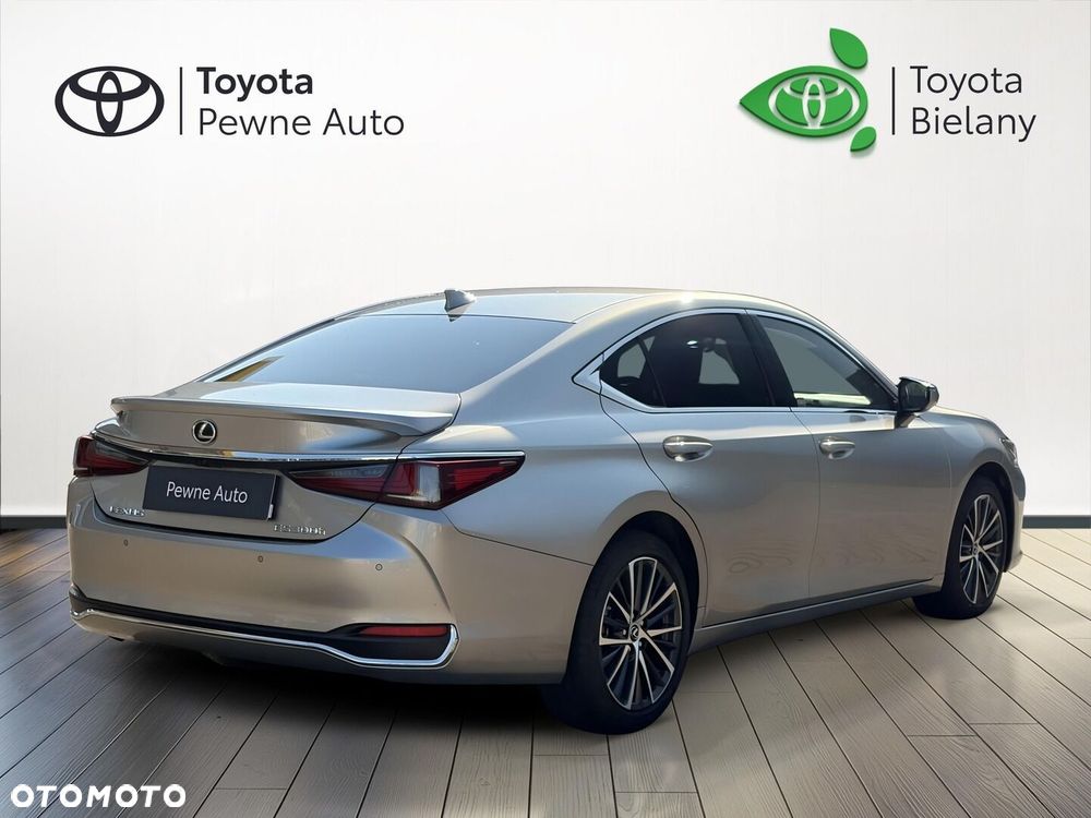 Lexus Es 2025 photo 5