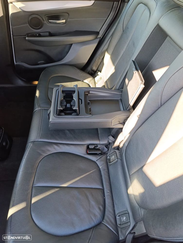 BMW 218 Active Tourer d Line Luxury Auto - 19