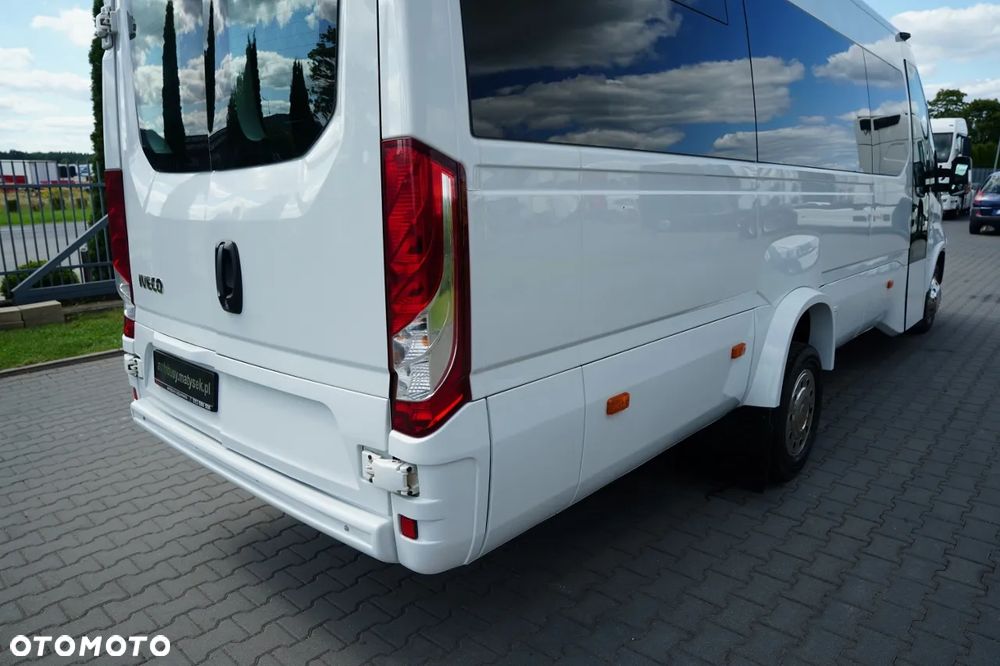 Iveco / DAILY / LINE /SPROWADZONY / KLIMA / - 14