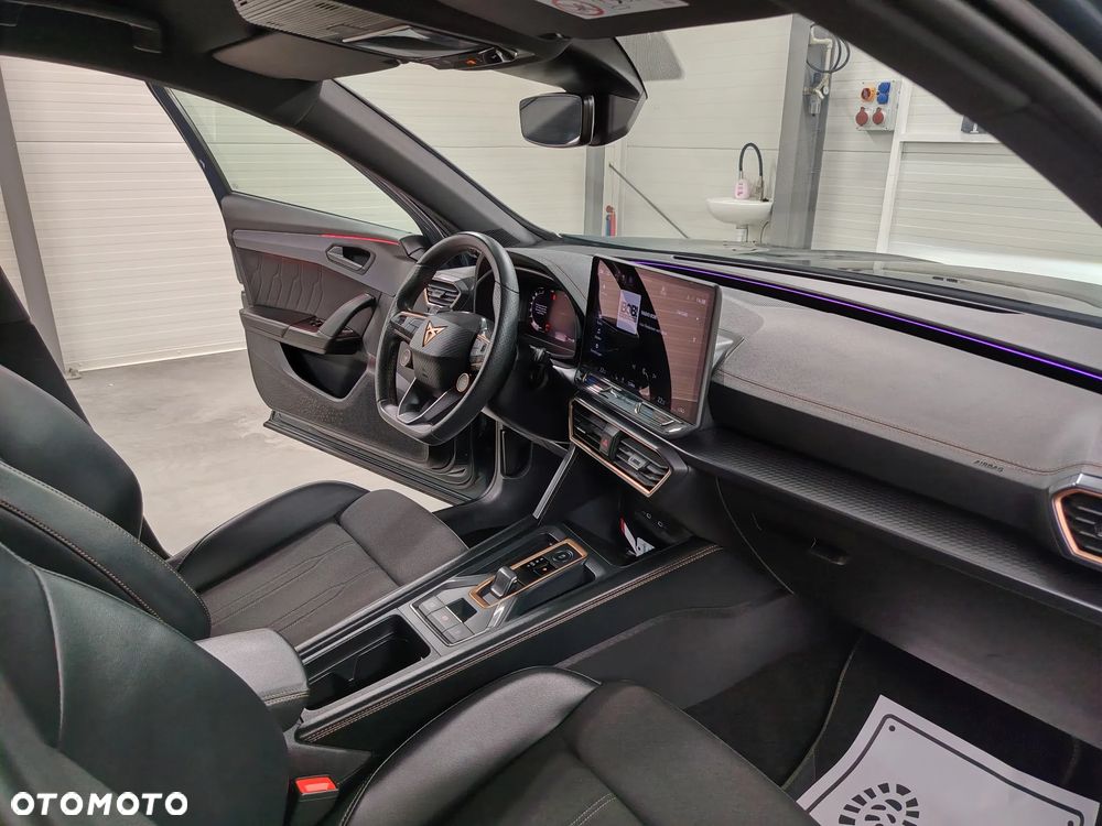 Cupra Formentor 1.5 eTSI DSG Tribe Edition - 30