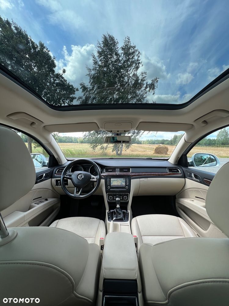 Skoda Superb 2.0 TDI 4x4 Elegance DSG - 6