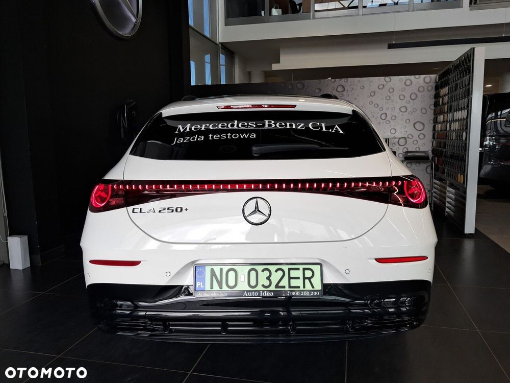 Mercedes-Benz CLA - 22