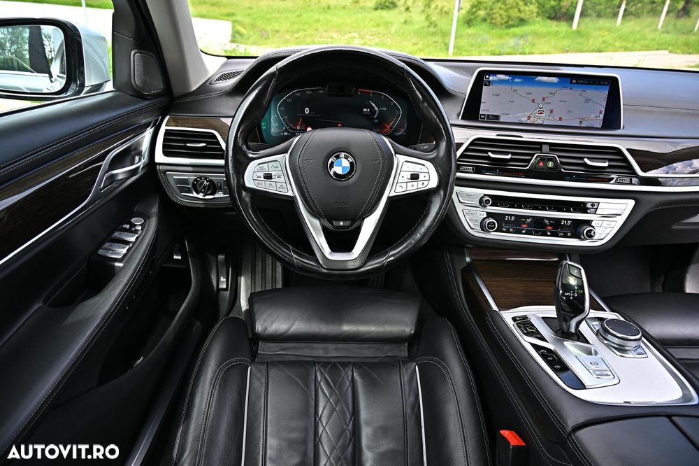 BMW Seria 7 750d xDrive - 32