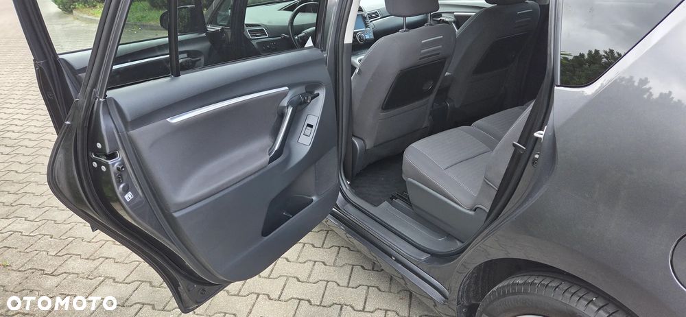 Toyota Verso 1.8 Premium EU5 7os - 23