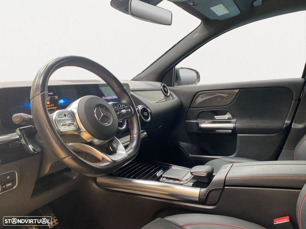 Mercedes-Benz GLA 200 - 9