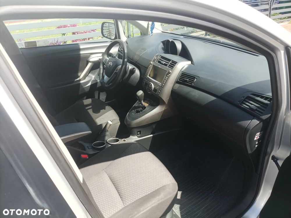 Toyota Verso 1.8 Premium EU5 MS - 13