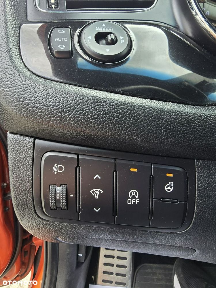 Kia Ceed - 24