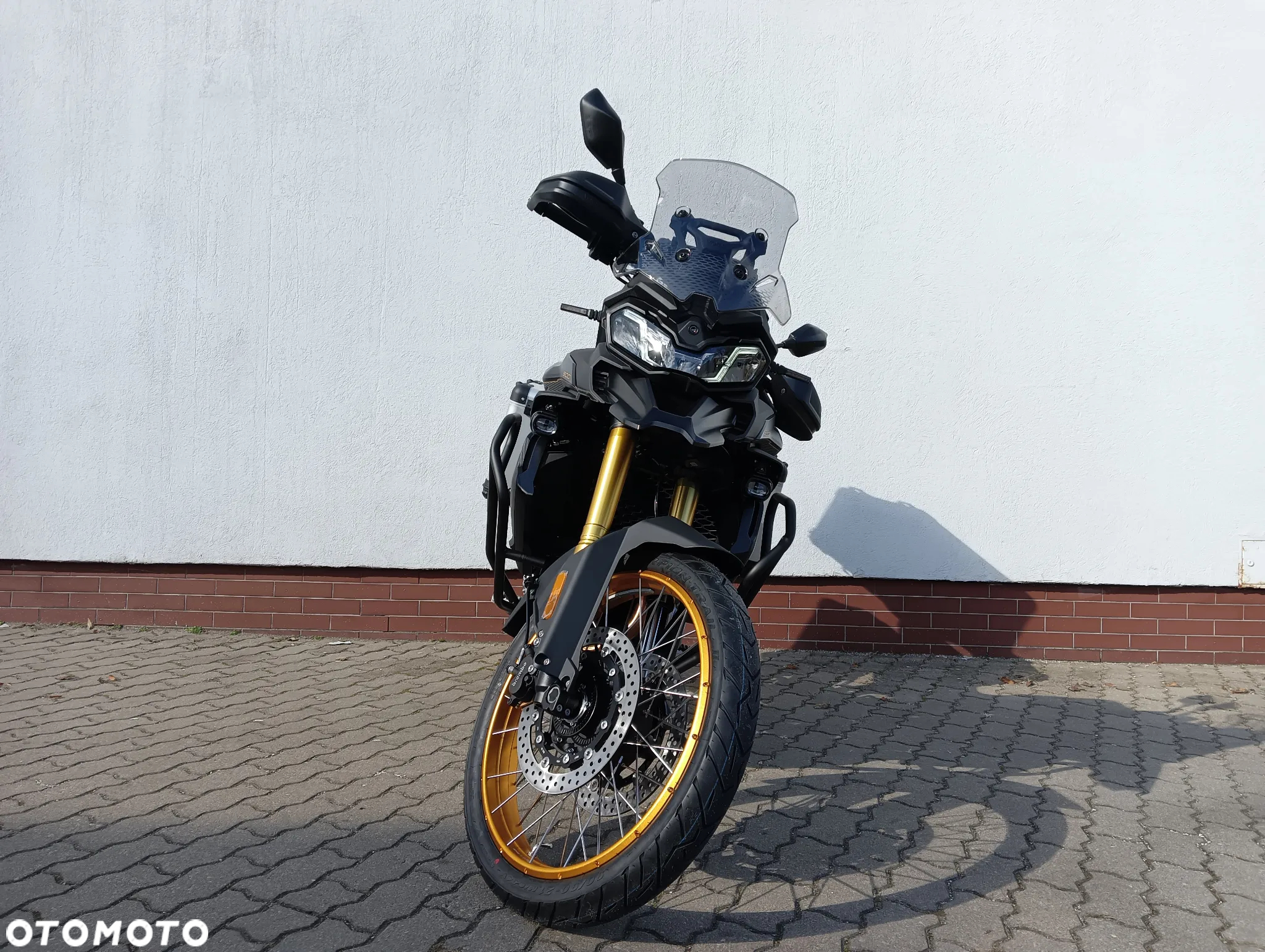 VOGE 900DSX - 7