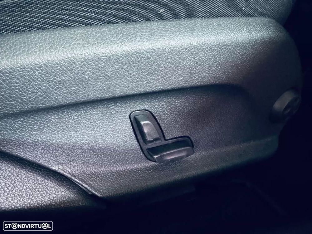 Mercedes-Benz C 200 d Avantgarde - 21