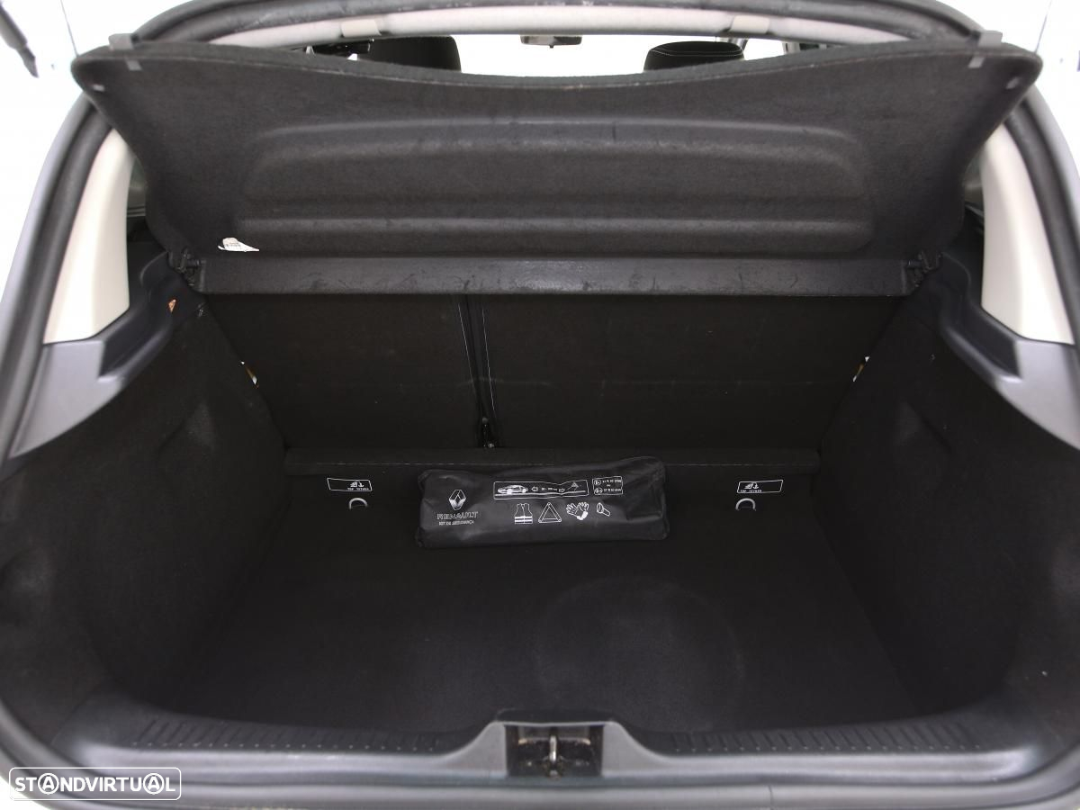 Renault Clio 1.5 dCi Limited - 13