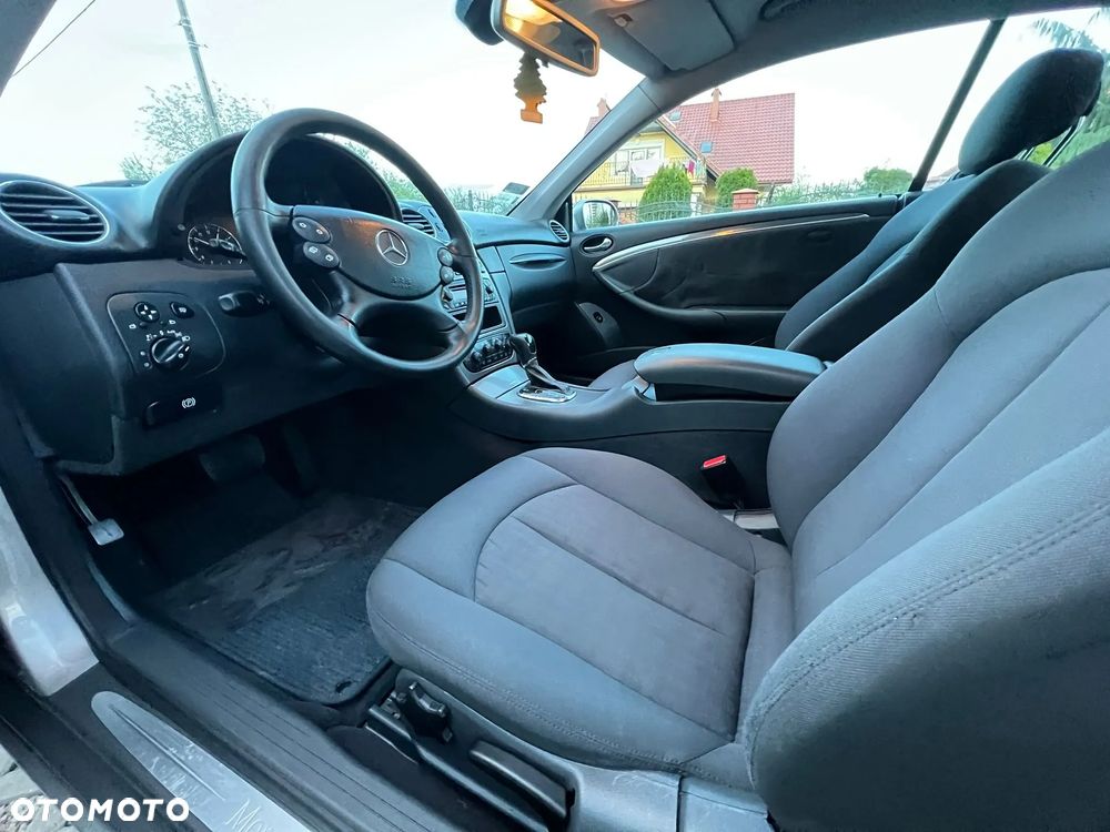 Mercedes-Benz CLK - 13