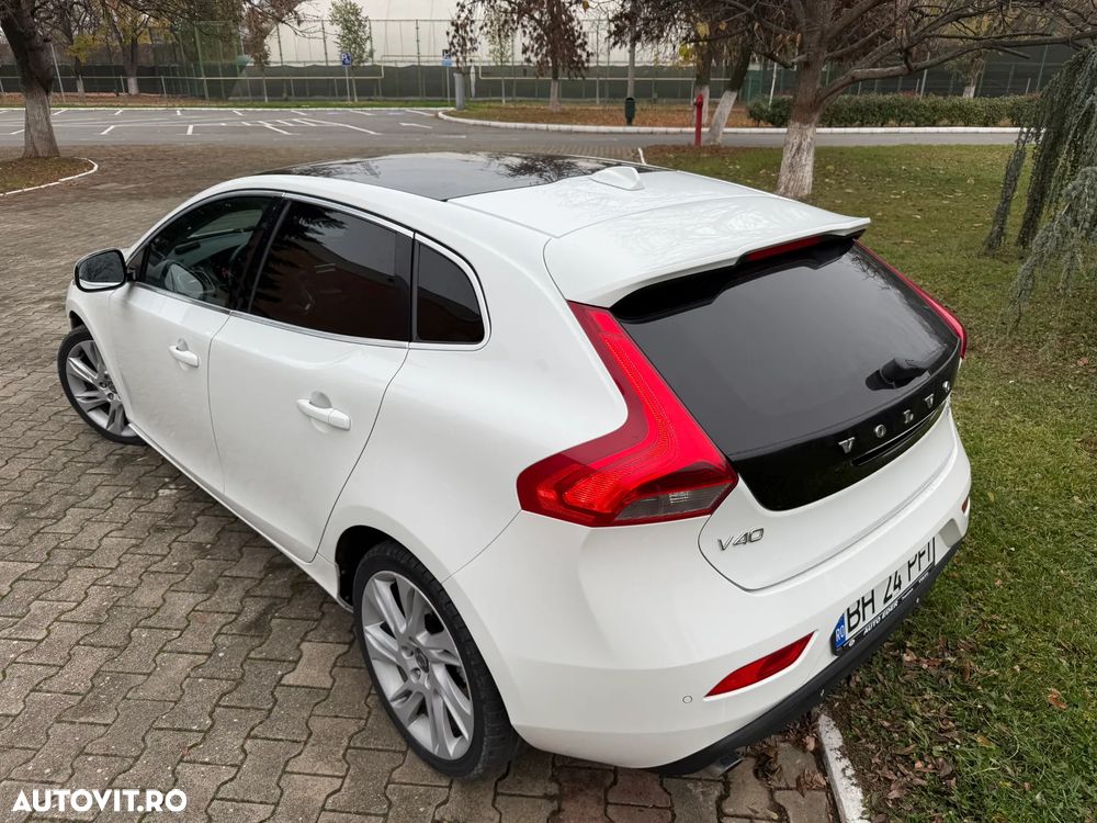 Volvo V40 D3 Momentum - 3