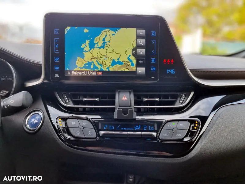 Toyota C-HR ver-1-8-hsd-122-cp-4x2-cvt-c--ult-style - 15