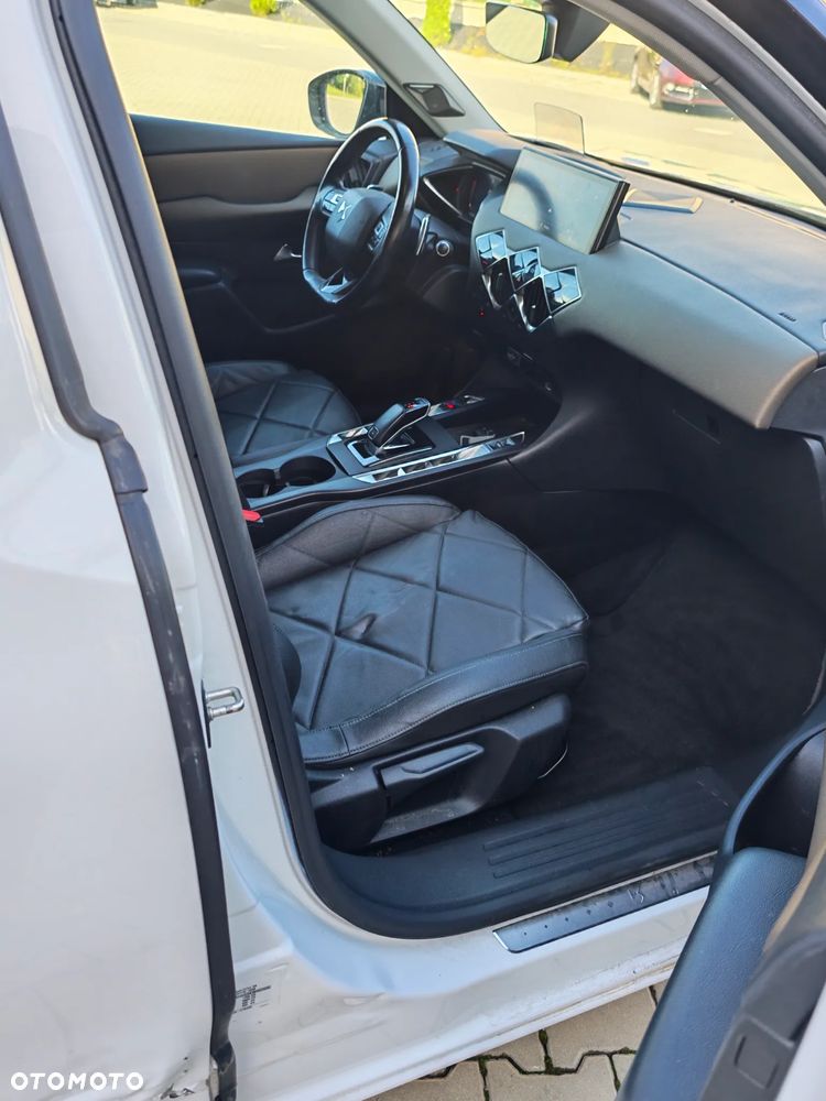 DS Automobiles DS 3 Crossback 1.2 PureTech Grand Chic - 29