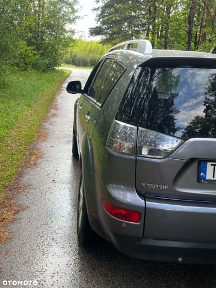 Mitsubishi Outlander 2.0 DID Instyle - 7