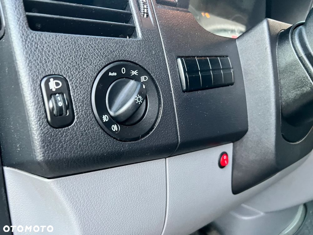 Mercedes-Benz Sprinter - 17