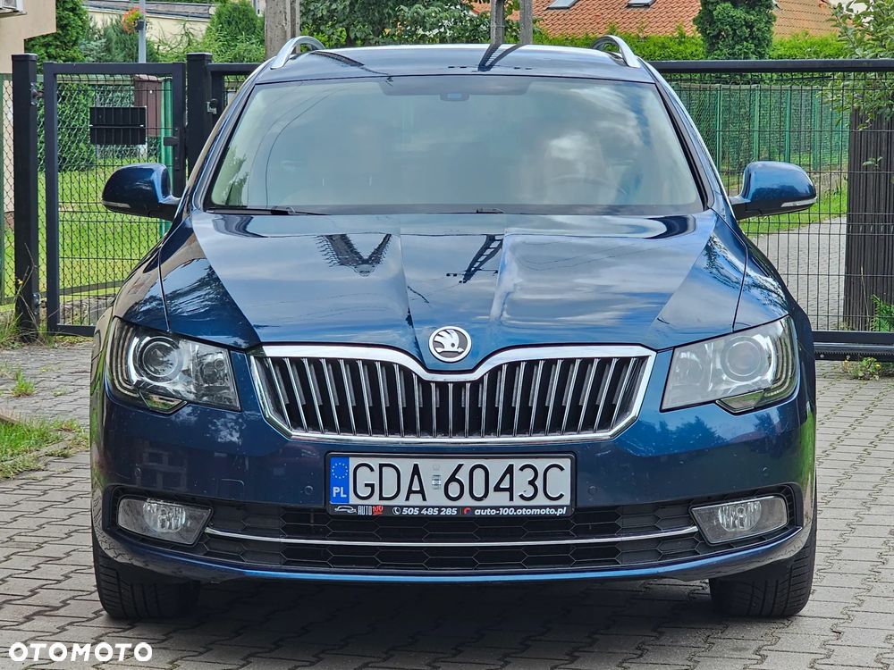 Skoda Superb 2.0 TDI 4x4 Elegance - 2