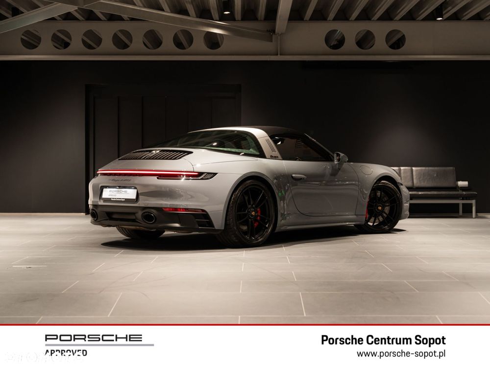 Porsche 911 Targa 4 GTS - 5