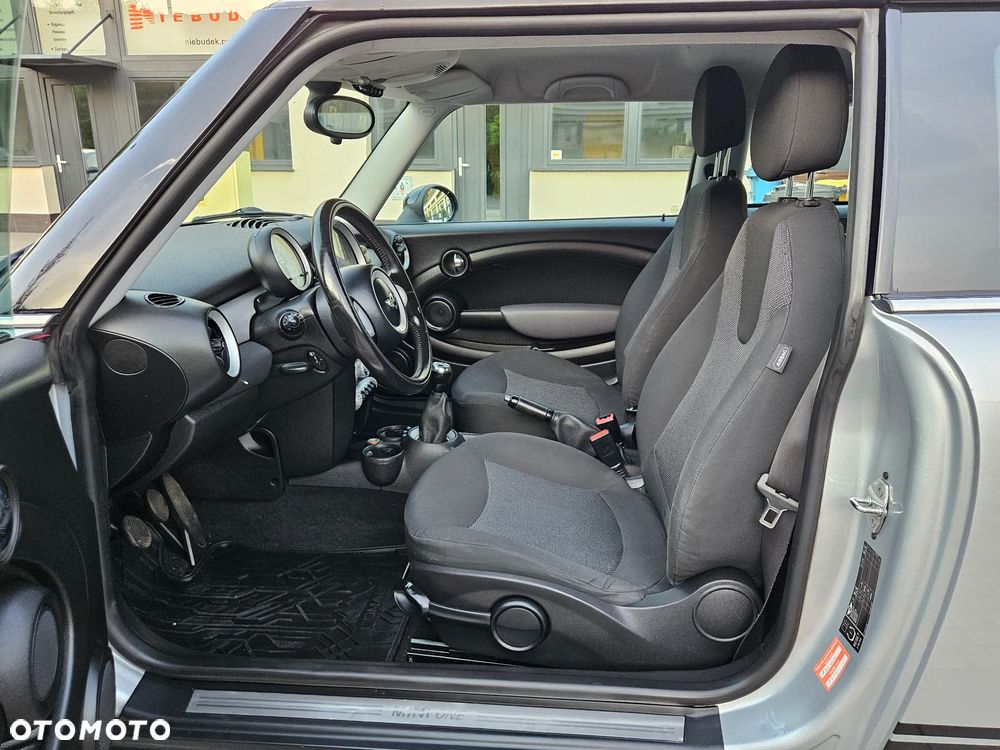 MINI ONE Standard - 9