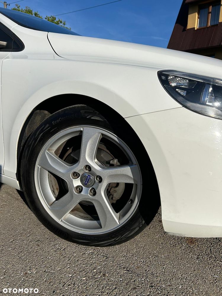 Volvo V40 D2 Kinetic - 8