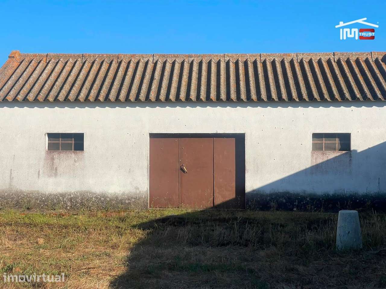 Terreno Urbano 2.500 m² com Armazém e Viabilidade para 2 Moradias e... - Grande imagem: 2/34