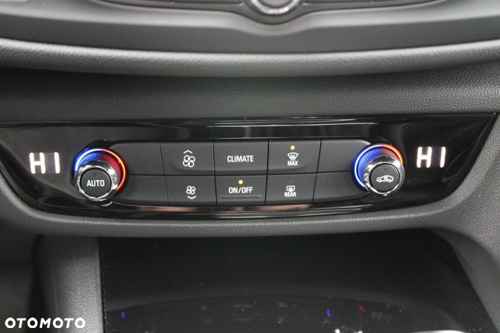 Opel Insignia - 28