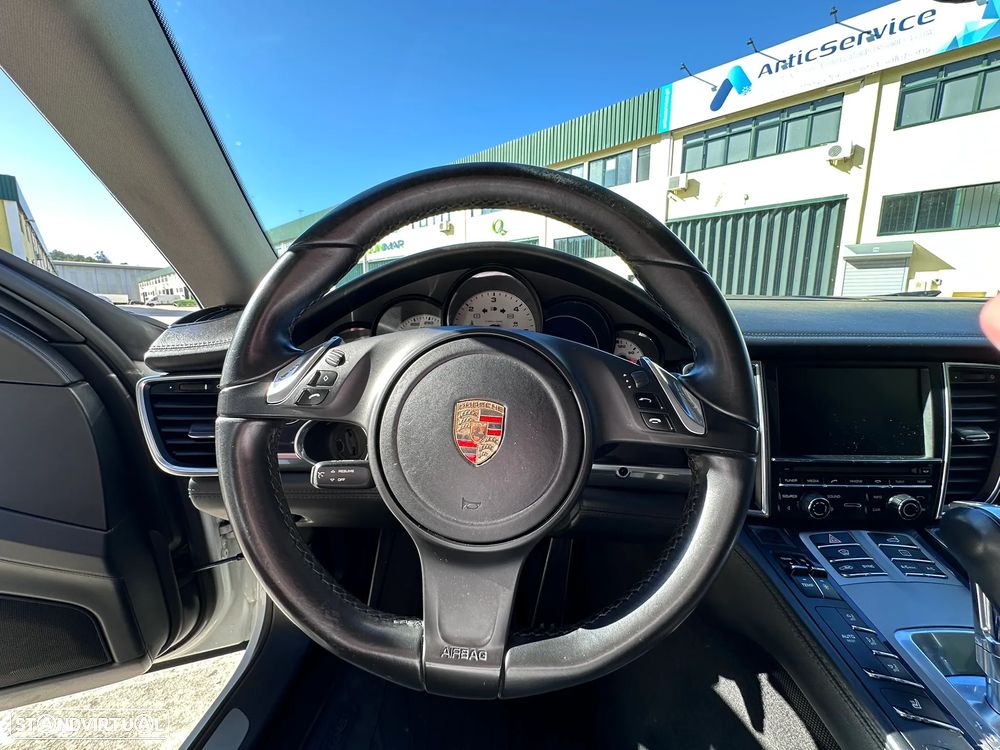 Porsche Panamera Diesel Platinum Edition - 17