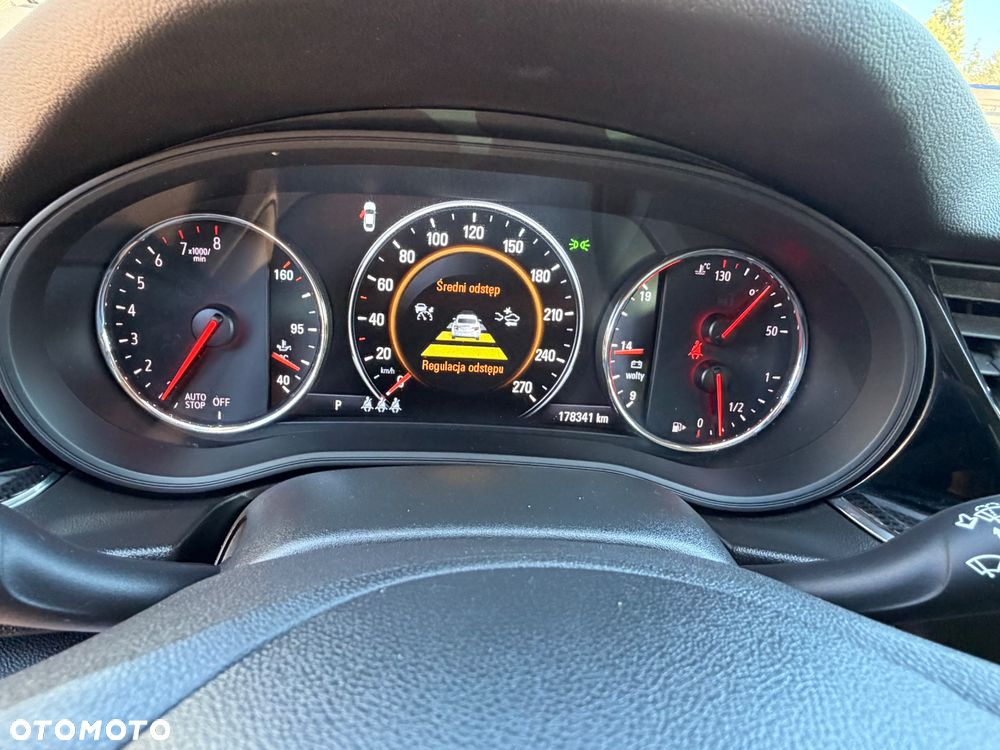 Opel Insignia - 34