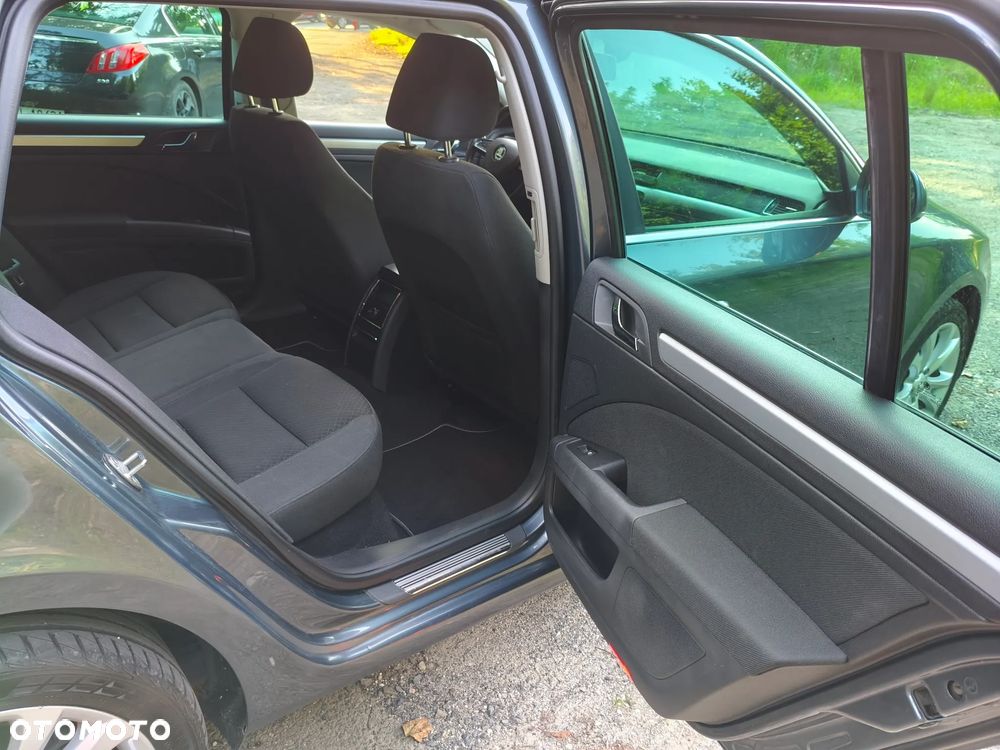 Skoda Superb 2.0 TDI DSG Elegance - 11