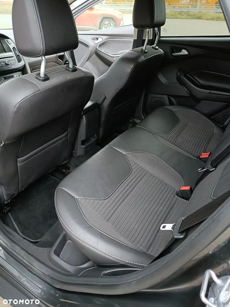 Ford Focus 1.0 EcoBoost Titanium - 18