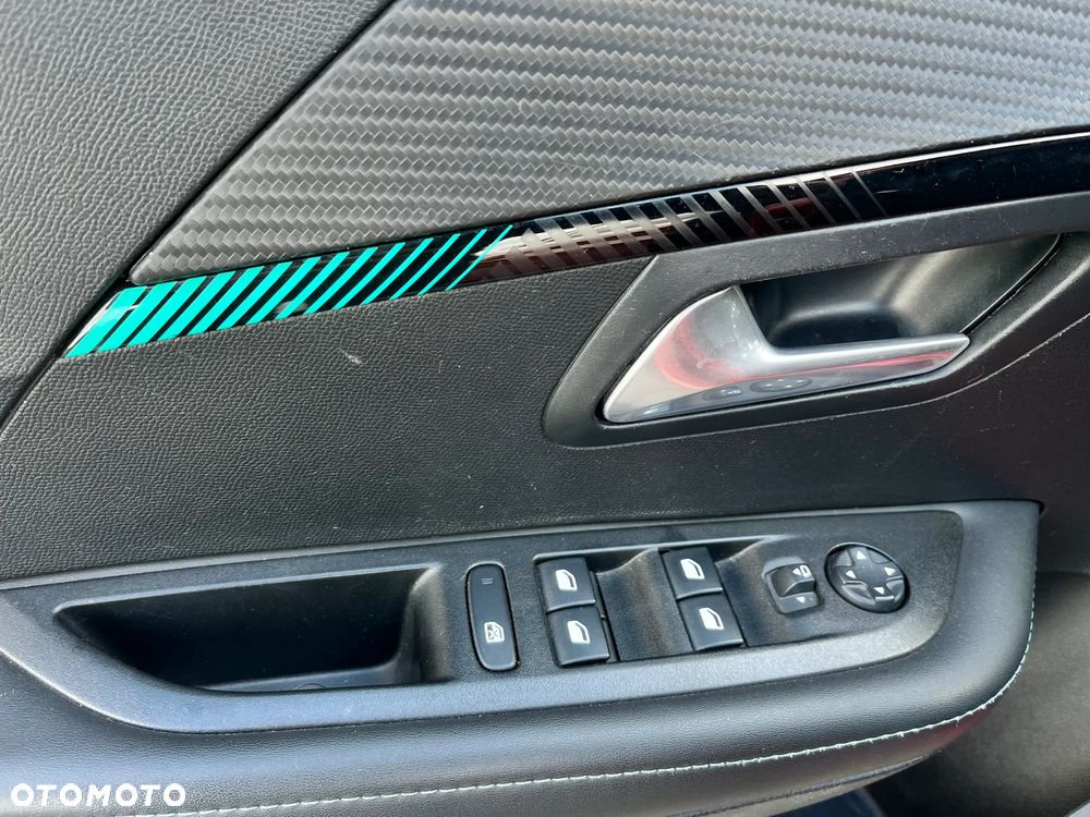Peugeot 208 PureTech 100 EAT8 Allure Pack - 12