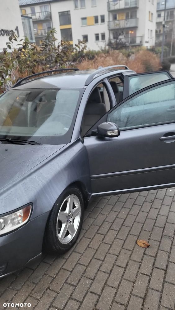 Volvo V50 2.0D Momentum - 10