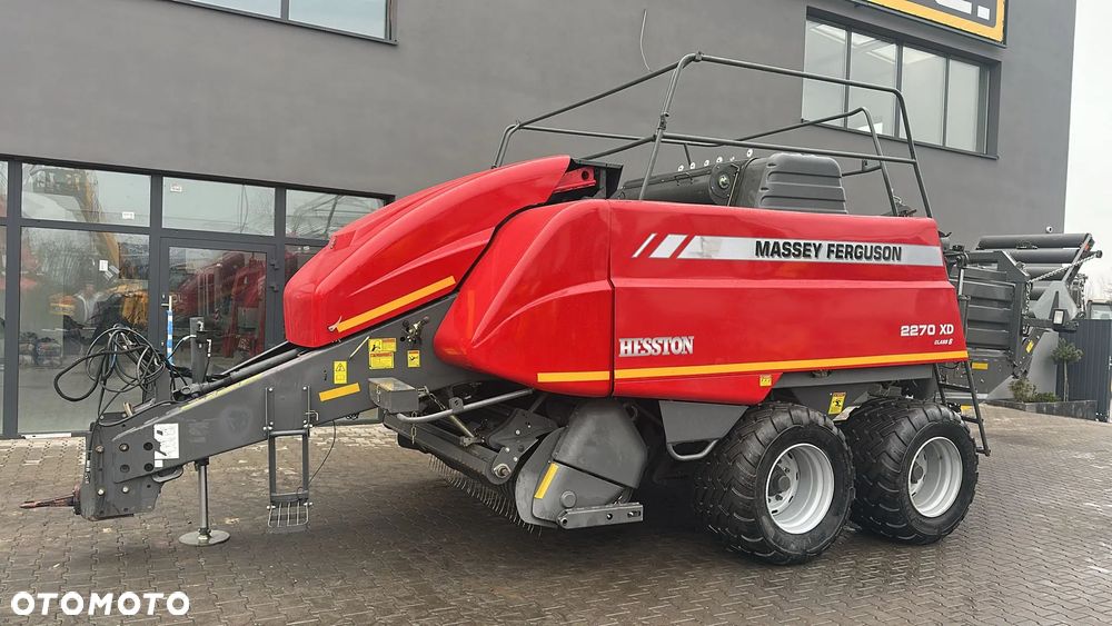 Massey Ferguson 2270XD - 7