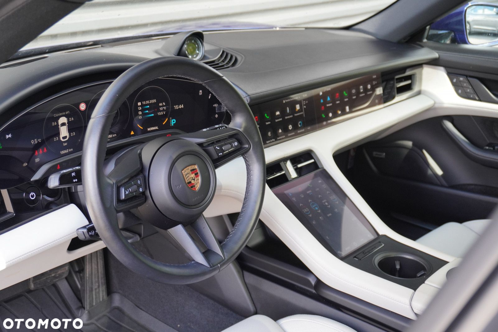 Porsche Taycan 4S Cross Turismo - 8