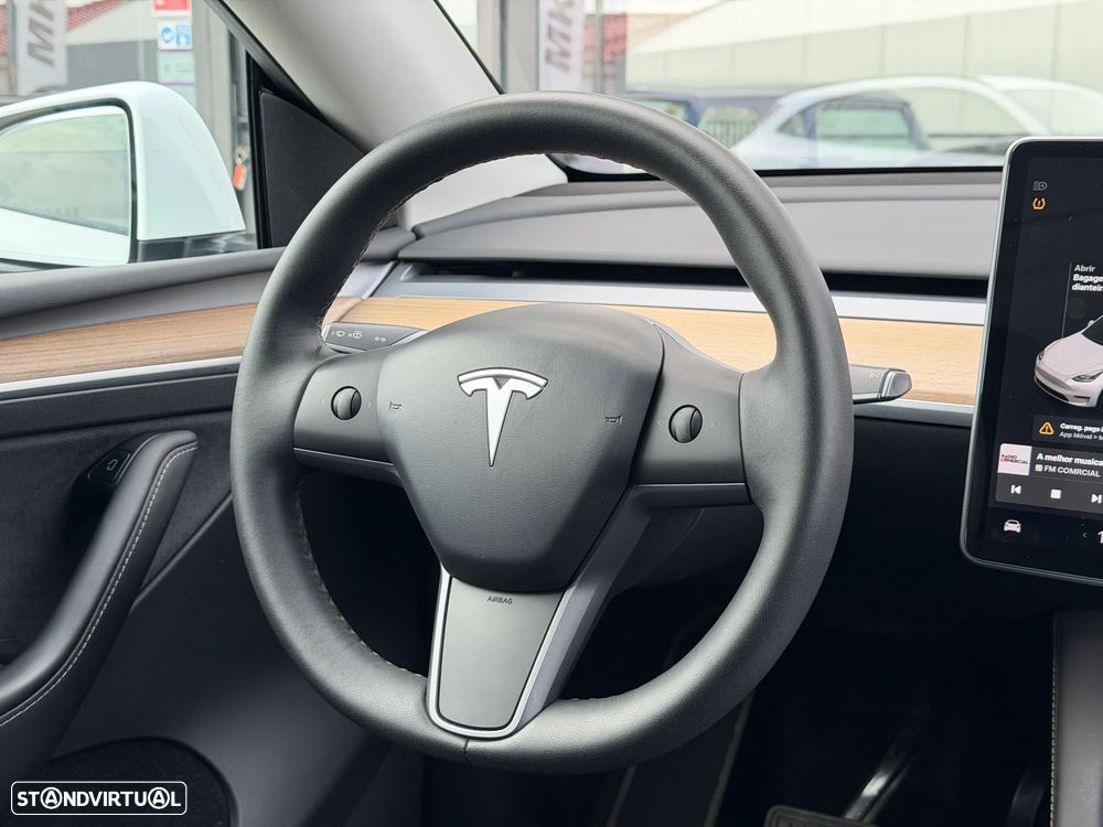Tesla Model Y Long Range Tração Integral - 16