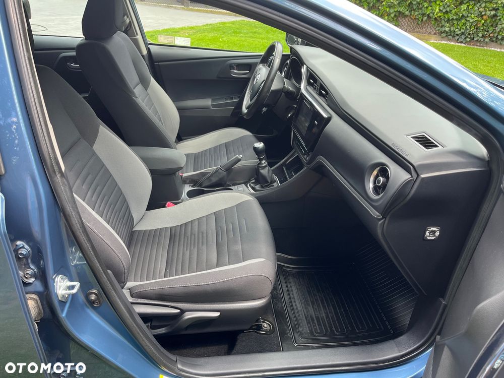 Toyota Auris 1.6 Comfort - 19