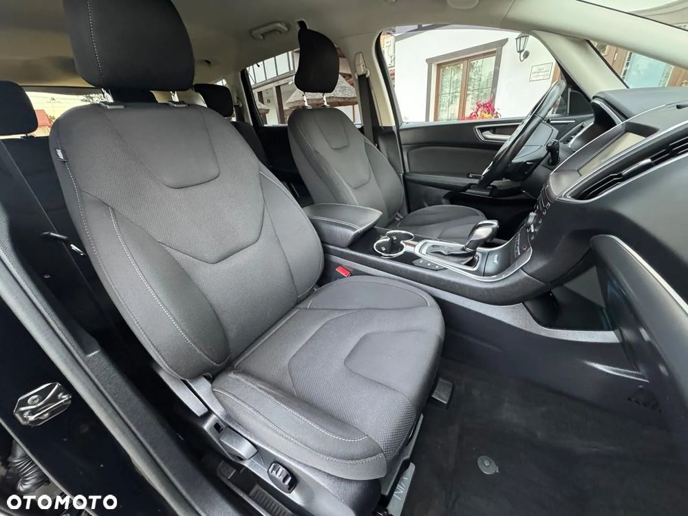 Ford S-Max 2.0 TDCi Titanium PowerShift - 32