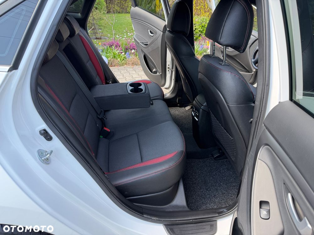 Hyundai i30 1.6 GDI Turbo Luxury - 30