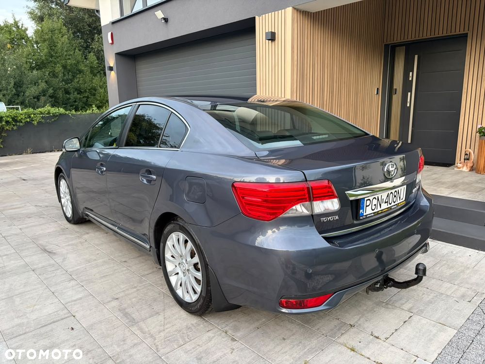 Toyota Avensis - 6
