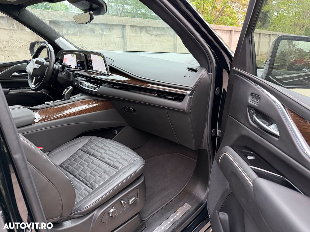 Cadillac Escalade - 10