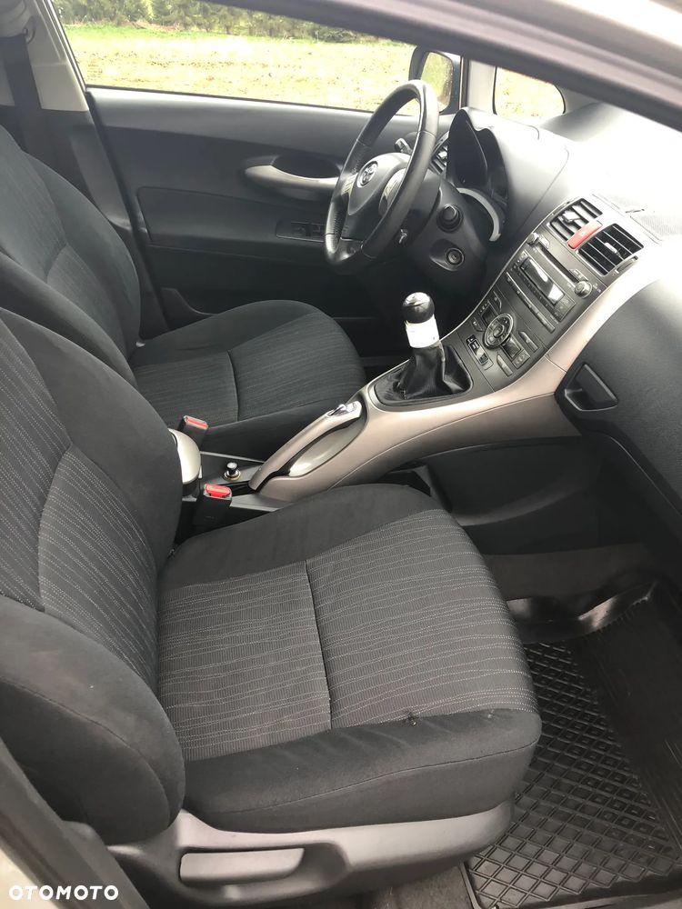 Toyota Auris 1.6 VVT-i Luna - 19