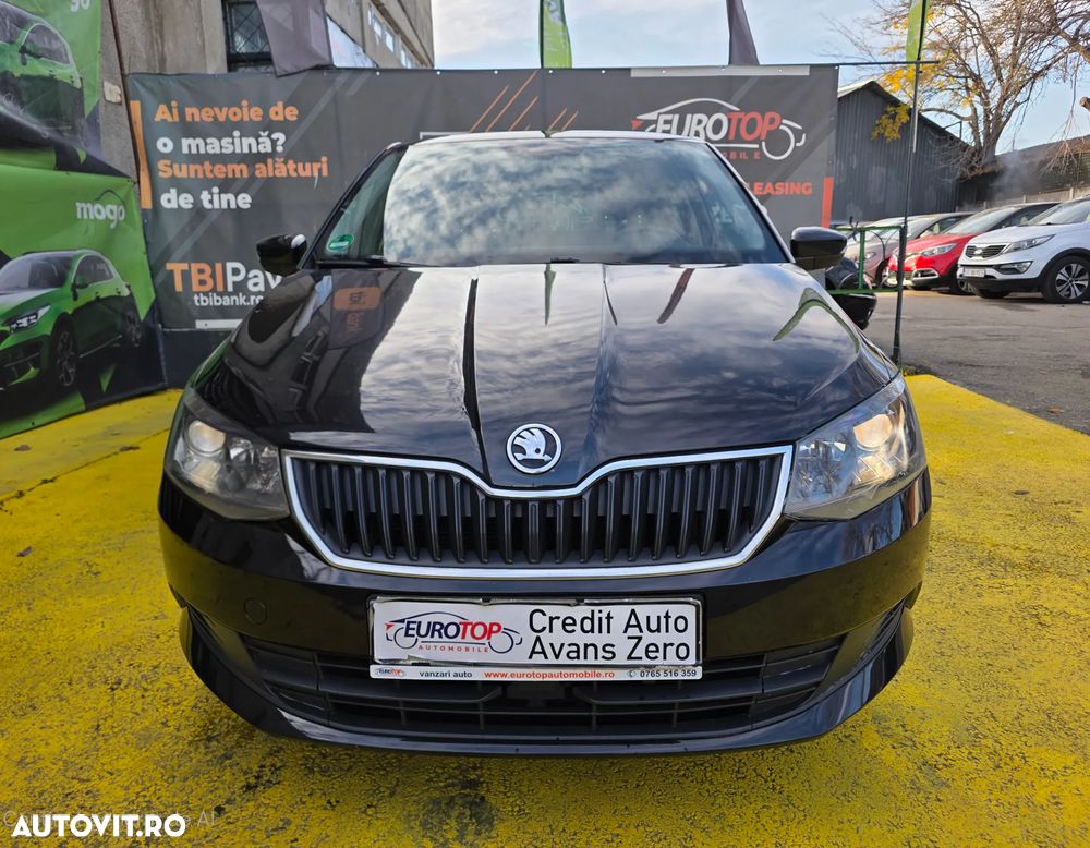 Skoda Fabia 1.0 MPI Cool Edition Red & Grey - 2