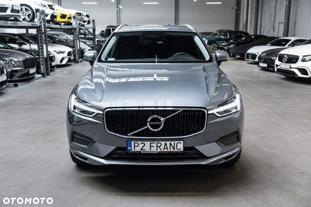 Volvo XC 60 B4 D AWD Geartronic Momentum - 4